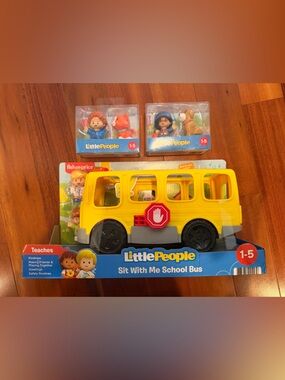 Fisher-Price Little People Sit With Me School Bus Playset and characters